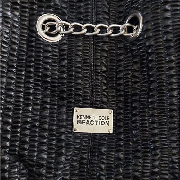 Kenneth Cole Reaction Black Shoulder Hobo Style Bag With Chain Detail - Picture 2 of 6